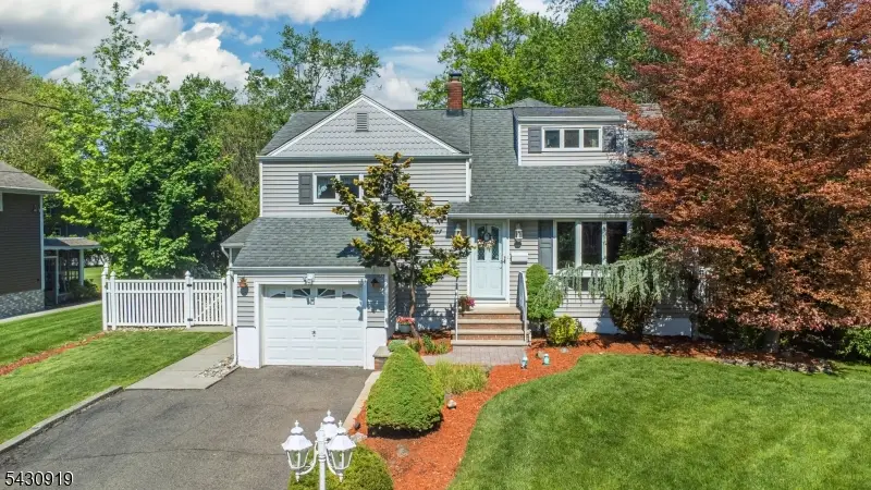25 Meadow Dr, Little Falls, NJ 07424 - #3