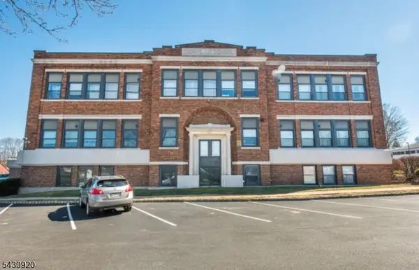124 E Main St #211, Denville Twp., NJ 07834