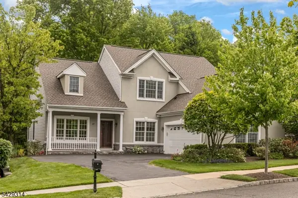 27 Bethpage Dr, Montgomery Twp., NJ 08558