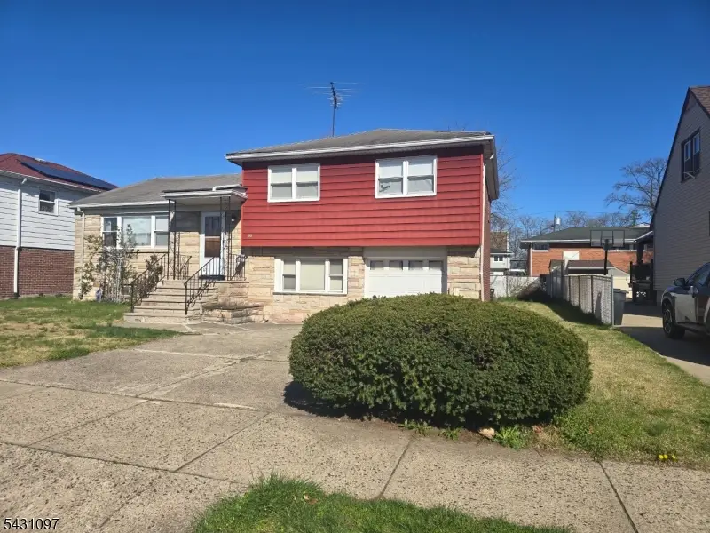 35 E 36th St, Paterson, NJ 07514 - #1