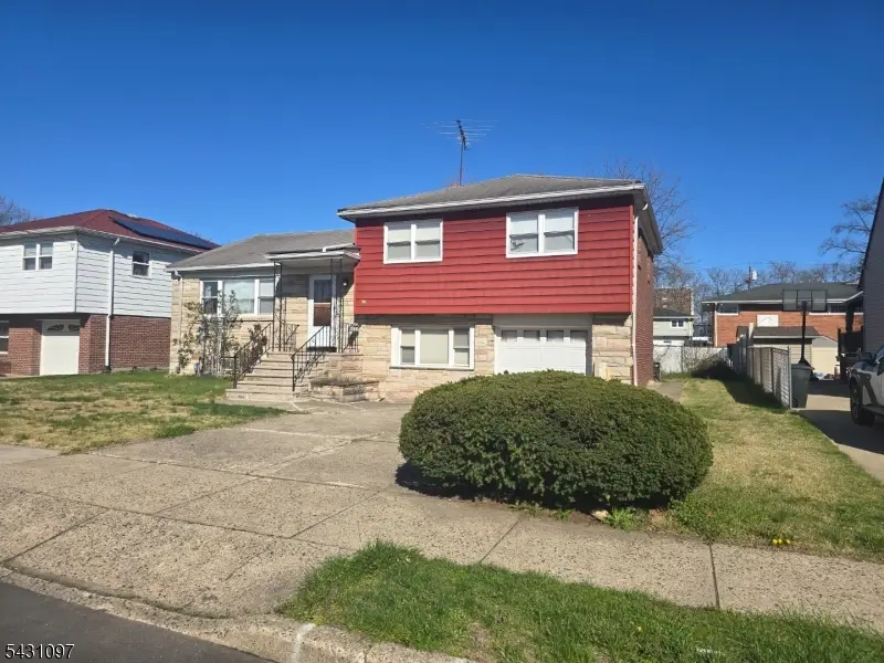 35 E 36th St, Paterson, NJ 07514 - #2