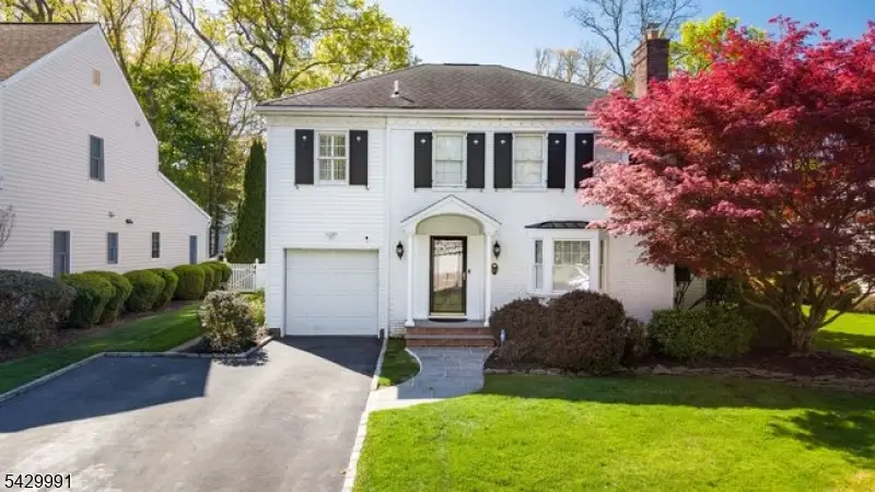 33 Exeter Rd, Millburn, NJ 07078 - #1
