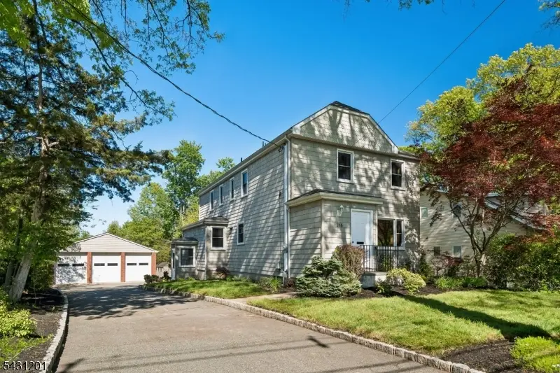 186 W Northfield Rd, Livingston, NJ 07039 - #1