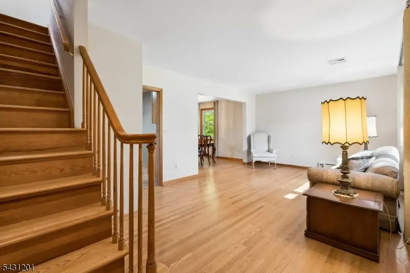 186 W Northfield Rd, Livingston, NJ 07039 - #3