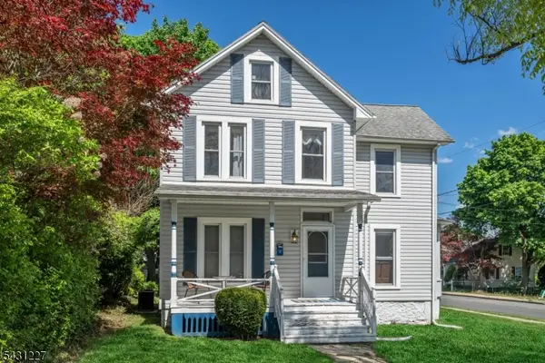 16 Grand Ave, Washington Boro, NJ 07882