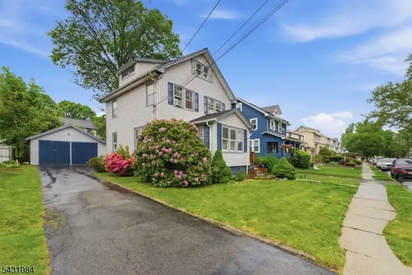 1142 Stasia St, Teaneck Twp., NJ 07666