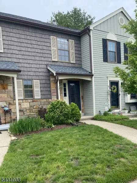 37 Wood Duck Ct, Allamuchy, NJ 07840 - #3