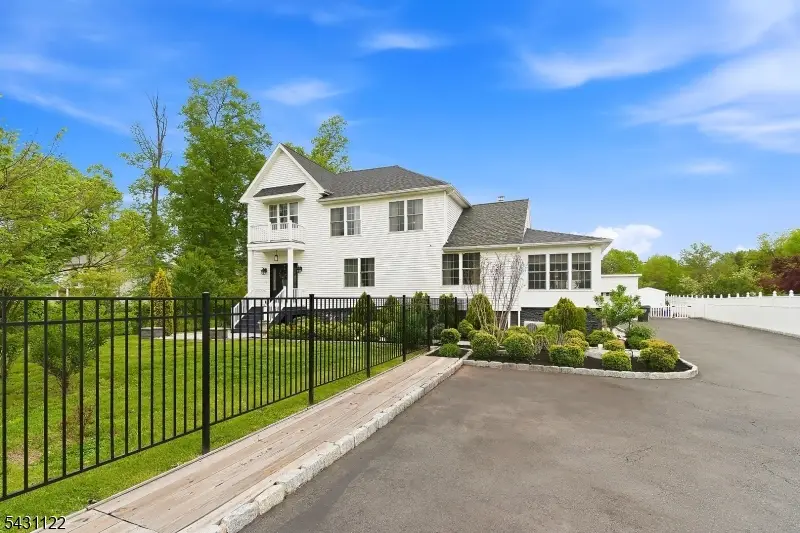 33 Weston Rd, Franklin, NJ 08873 - #2