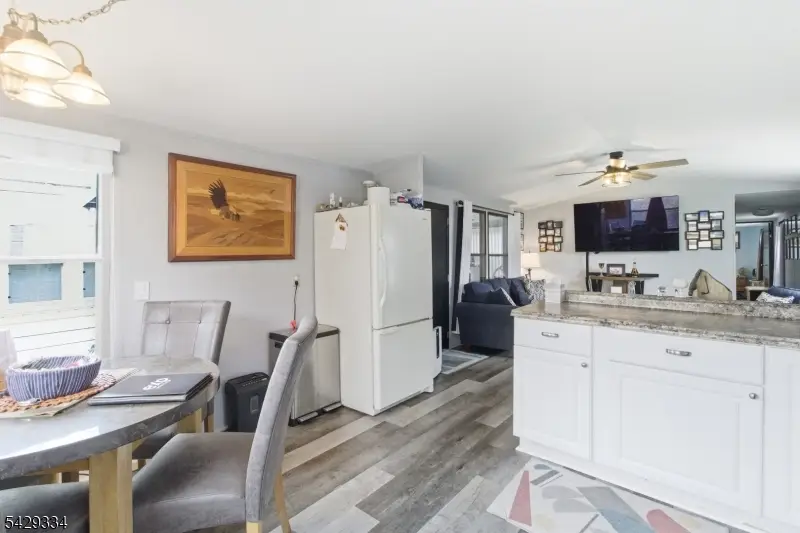 195 W Main St #D, Chester, NJ 07930 - #2