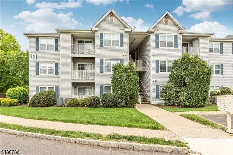 210 Stratford Pl, Martinsville, NJ 08807 - #2