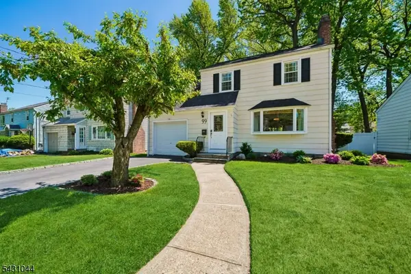99 Ferncliff Rd, Bloomfield Twp., NJ 07003