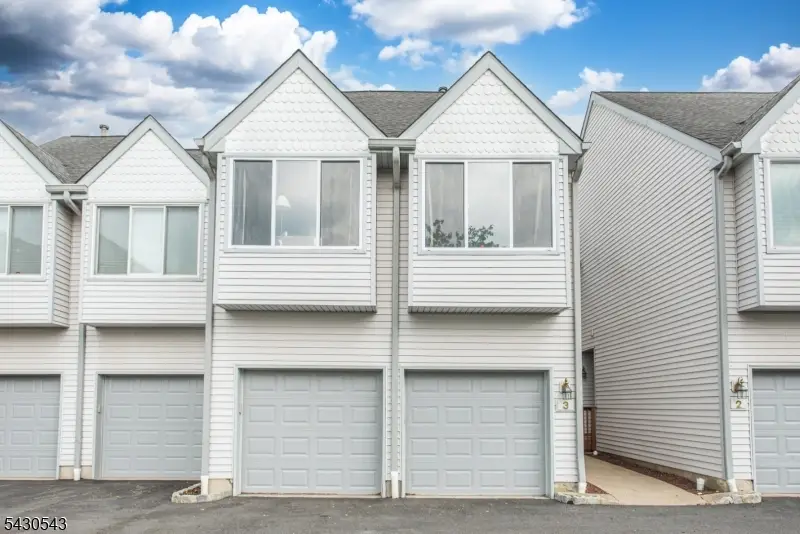 3 Freedom Ct, Montville, NJ 07045 - #2