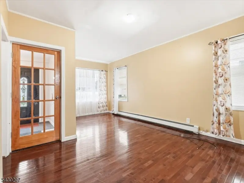 615 Spruce St, Roselle, NJ 07203 - #3