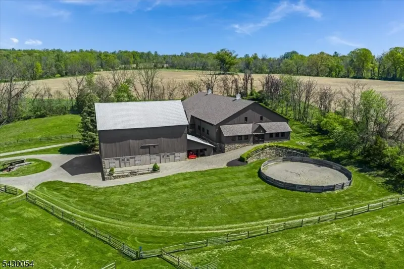 77 Homestead Rd, Tewksbury, NJ 07830 - #3