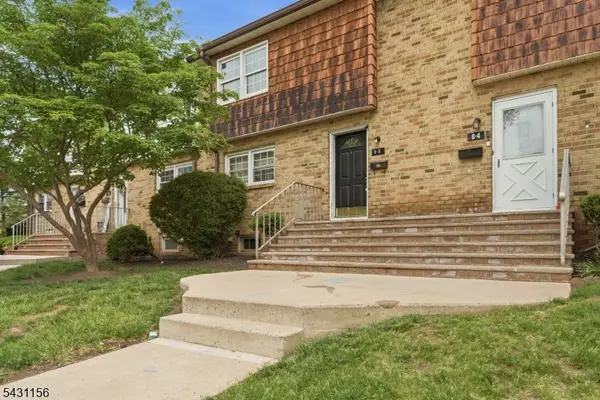 8 Cardinal Ln #3, Hillsborough Twp., NJ 08844