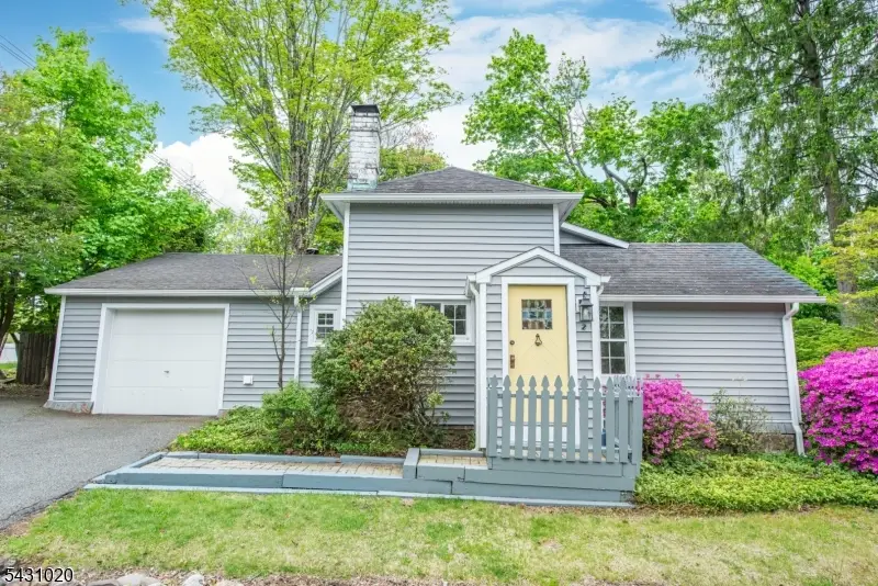 2 Cherry Tree Ln, Lake Mohawk, NJ 07871 - #1