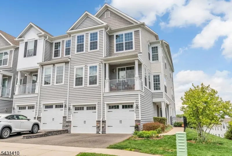 137 Aspen Dr, North Caldwell, NJ 07009 - #1