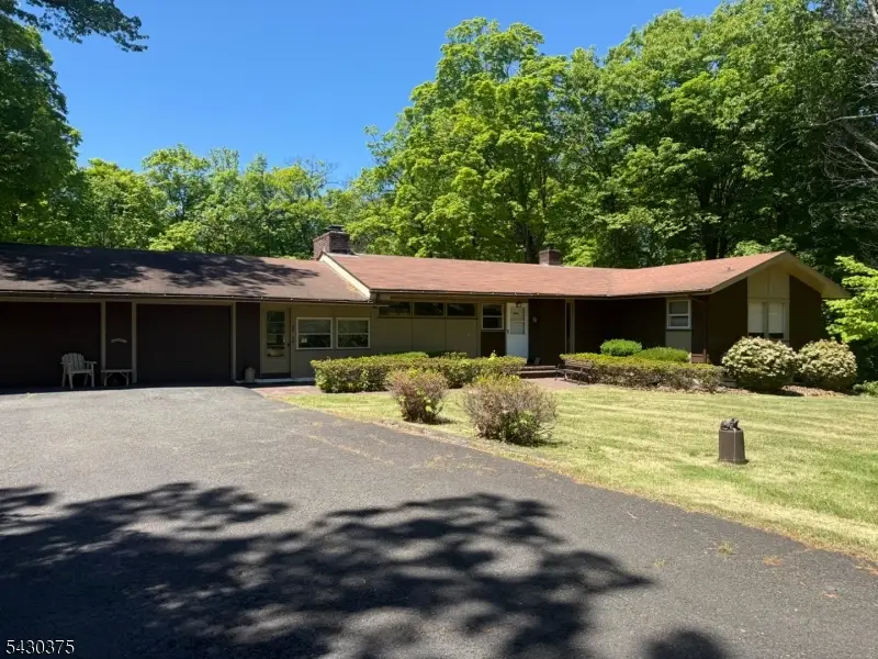 40 Valleyview Rd, Warren, NJ 07059 - #2