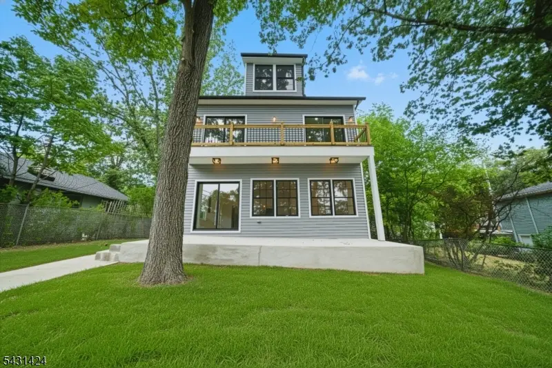 32 Alpine Dr, Lake Hopatcong, NJ 07849 - #2