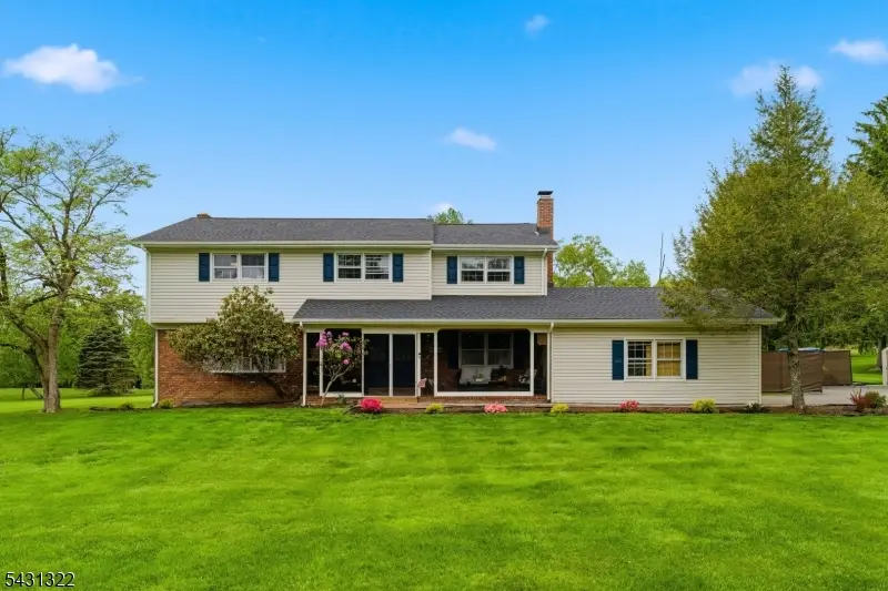 185 Thatchers Hill Rd, Raritan, NJ 08822 - #1