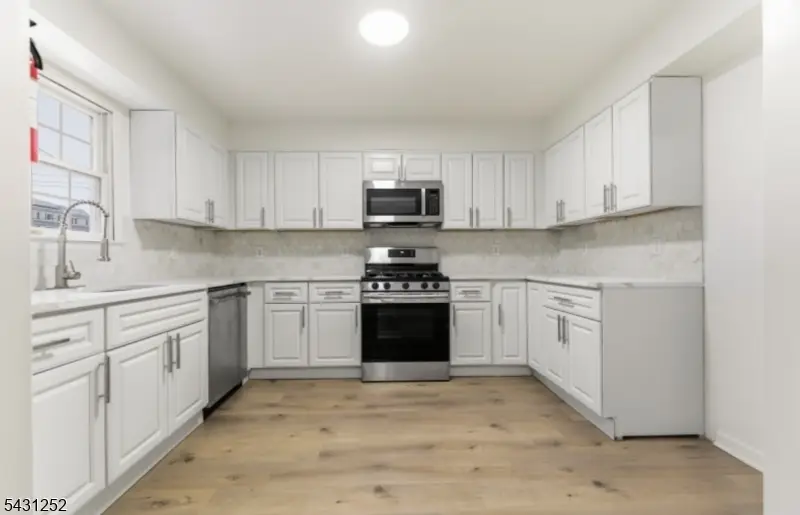 18 E Kinney St, Newark, NJ 07102 - #2