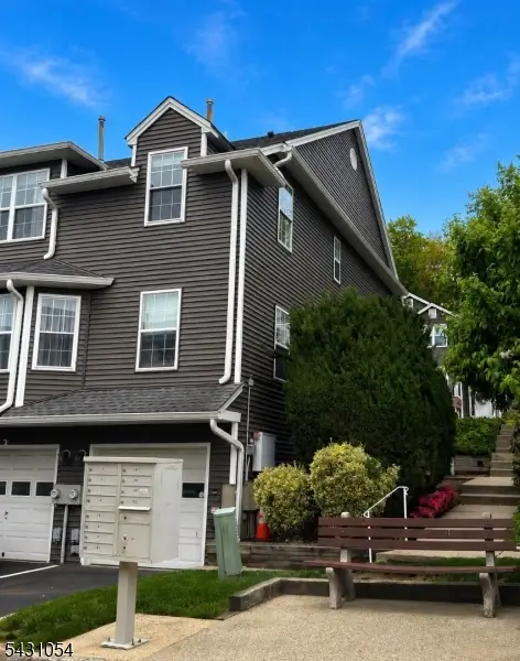 20 S Midland Ave #2, Kearny, NJ 07032 - #2