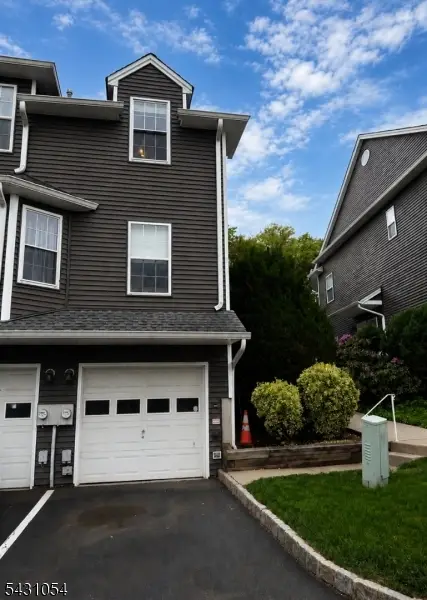 20 S Midland Ave #2, Kearny, NJ 07032 - #3