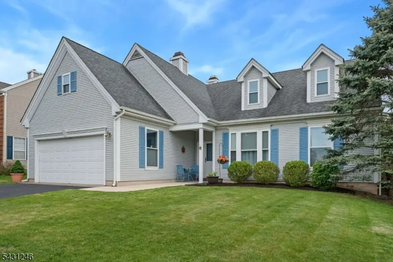 11 Strawberry Hill Rd, Branchburg, NJ 08876 - #1