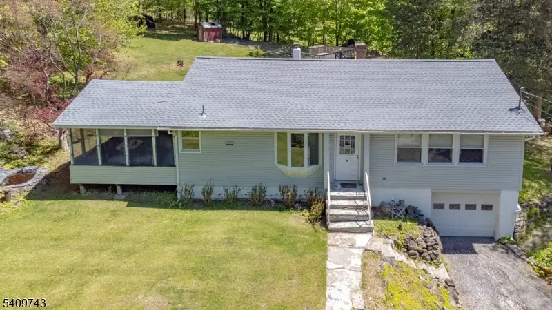 18 Little Rd, Lafayette, NJ 07848 - #1