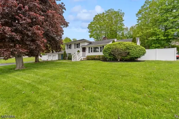 323 Main St, Ogdensburg Boro, NJ 07439