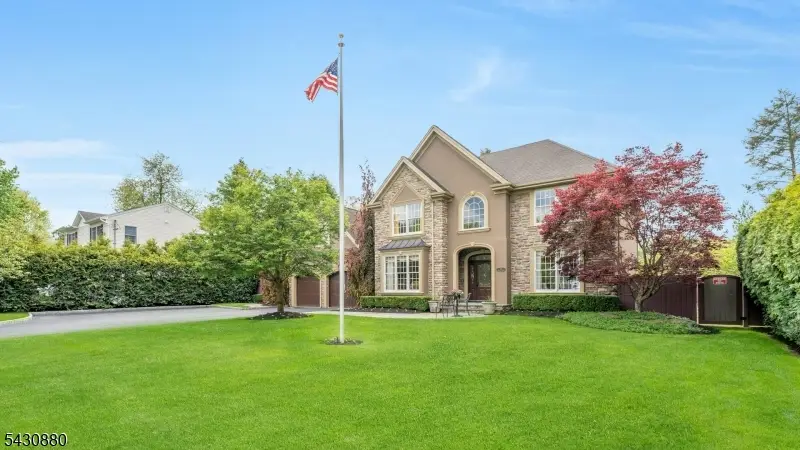 303 Rockland Ave, River Vale, NJ 07675 - #1