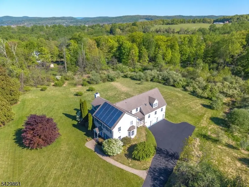 37 Woodland Heights Circl, Lebanon, NJ 08826 - #1