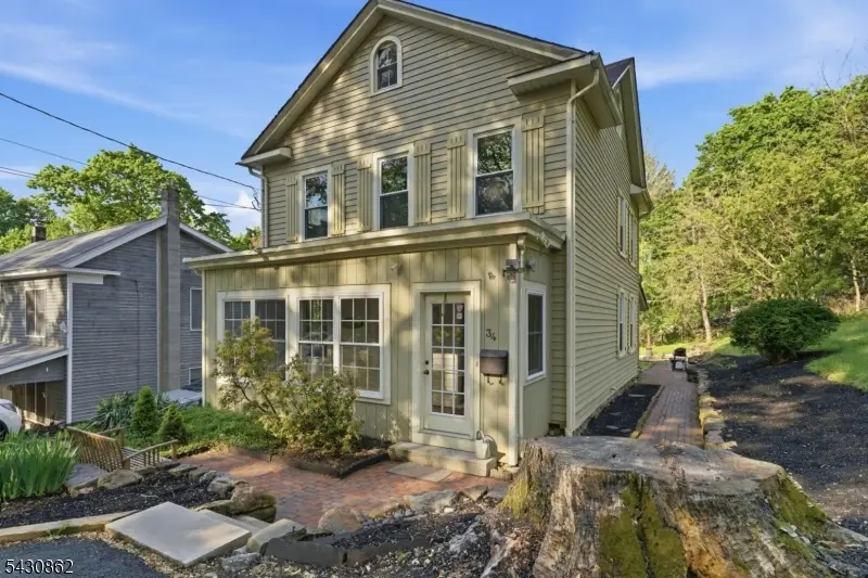 34 Taylor St, High Bridge, NJ 08829 - #1
