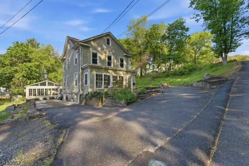 34 Taylor St, High Bridge, NJ 08829 - #2