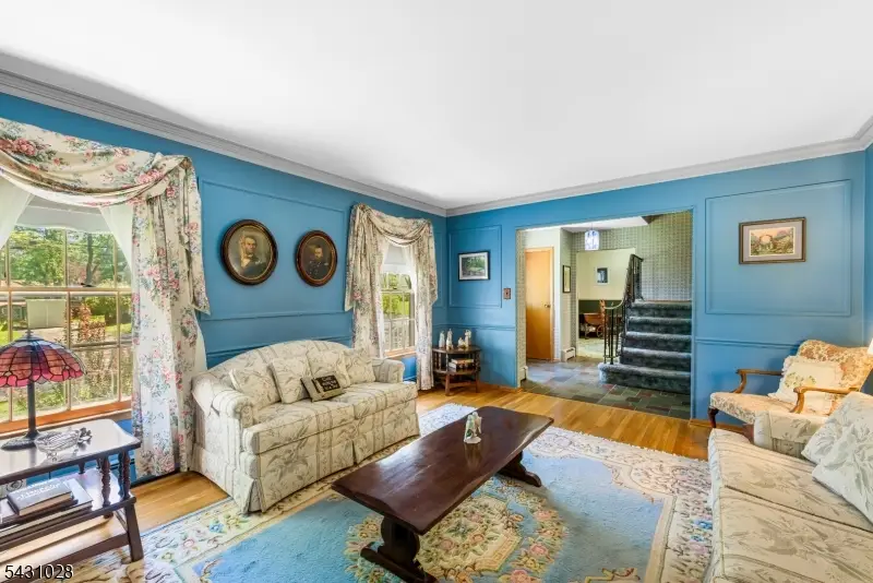 20 E Circuit Dr, Succasunna, NJ 07876 - #3