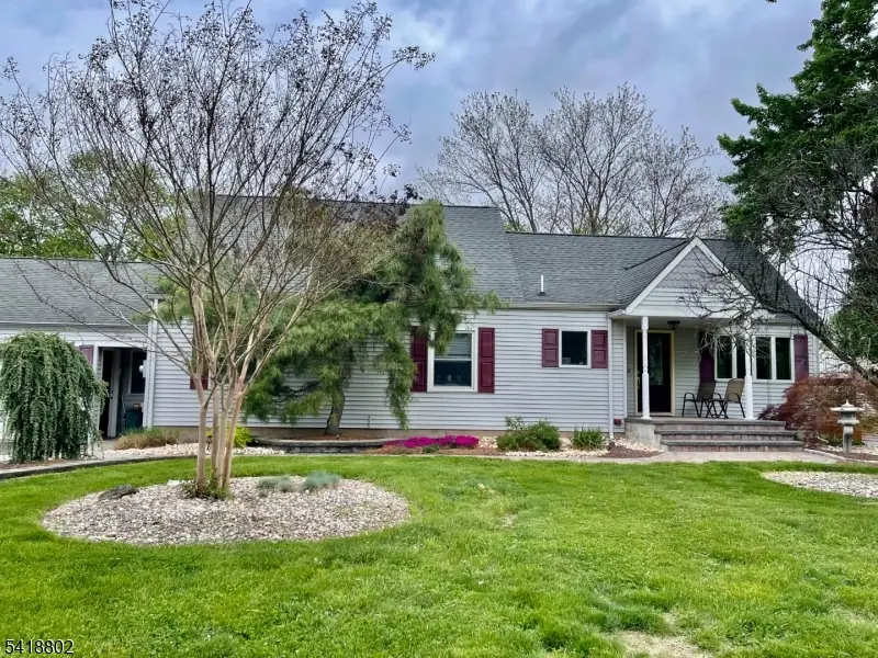 94 Bennington Pkwy, Franklin Park, NJ 08823 - #1