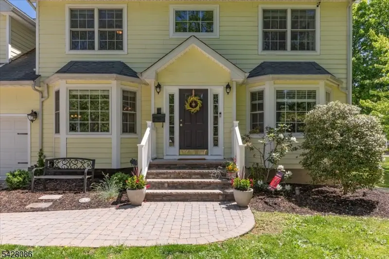 23 Saint Johns Pl, Fanwood, NJ 07076 - #2