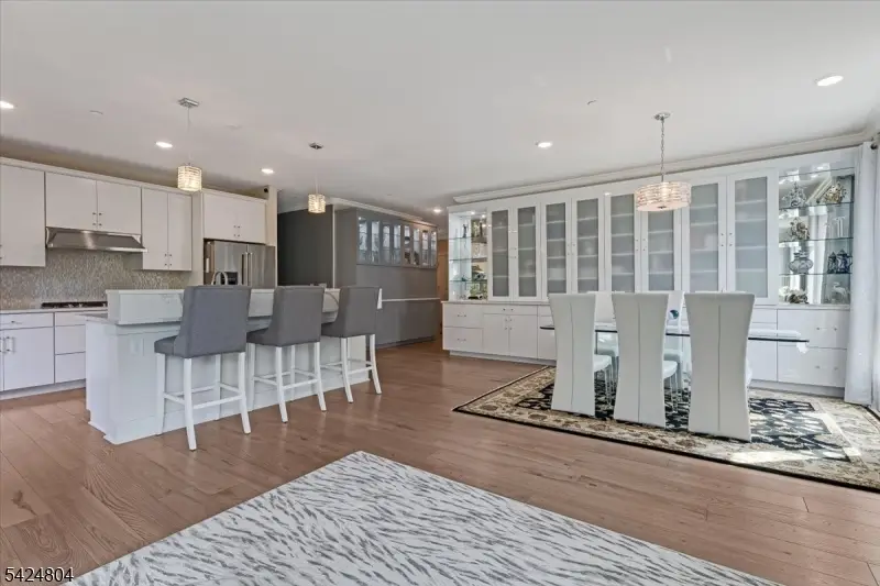 2 Vanderbilt Blvd #106, Florham Park, NJ 07960 - #1