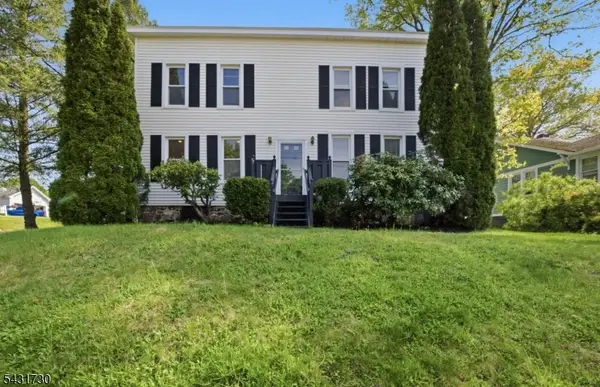 105 Main St, Lebanon Boro, NJ 08833