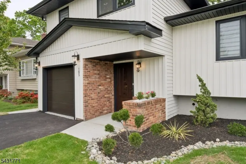185 Maple St, Roselle Park, NJ 07204 - #3