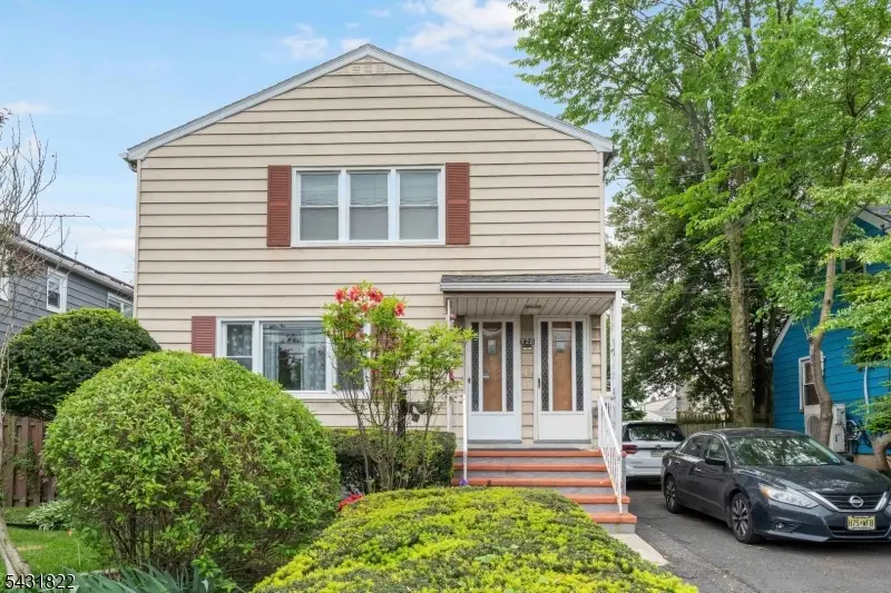 728 E 1st Ave, Roselle, NJ 07203 - #2