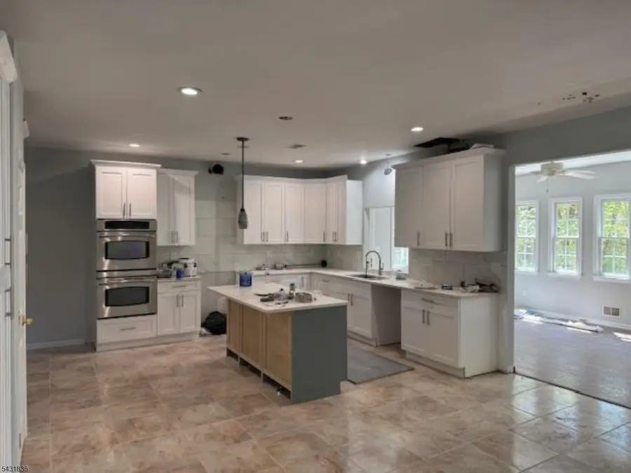 15 Berry Ct, Mount Olive, NJ 07836 - #2