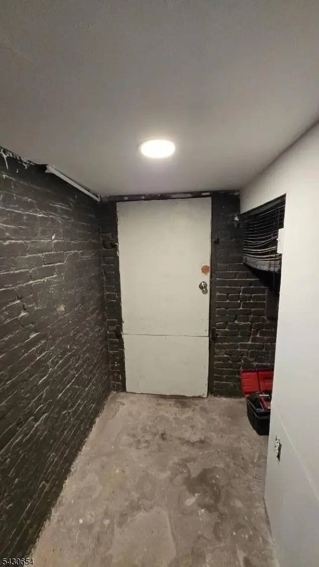 32 Emmet St, Newark, NJ 07114 - #2