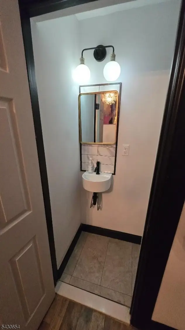 32 Emmet St, Newark, NJ 07114 - #3