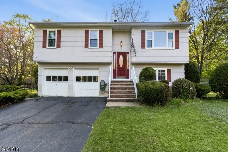 29 Albertine Pl, Oak Ridge, NJ 07438 - #1
