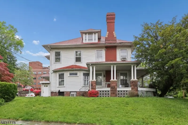 141 Aycrigg Ave, Passaic, NJ 07055 - #3