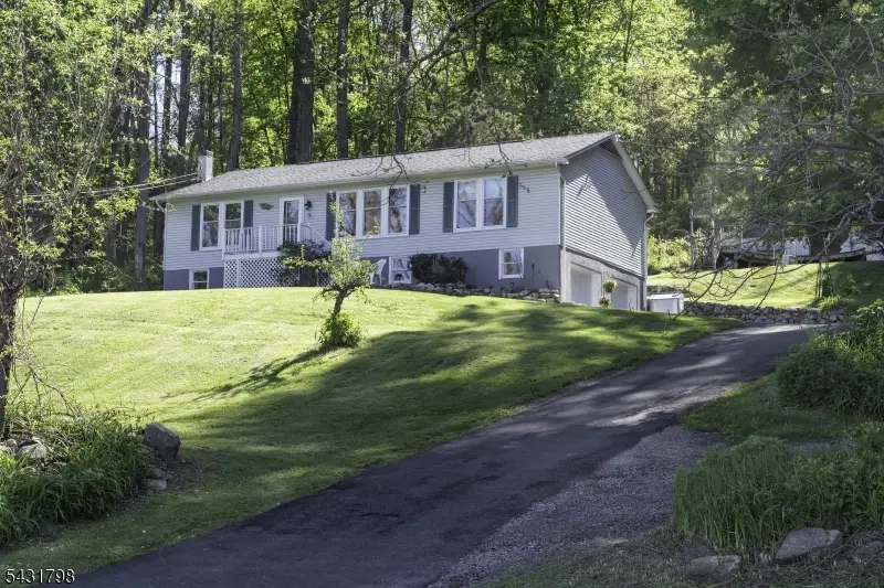 25 Hope Rd, Liberty, NJ 07838 - #1