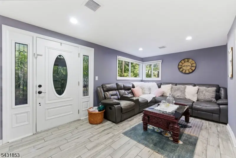 47 Dupont Ave, Haskell, NJ 07420 - #3