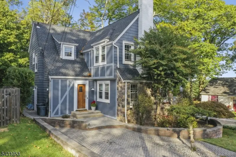 1 Oakridge Rd, West Orange, NJ 07052 - #1