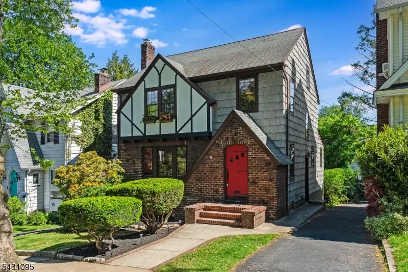 15 Rynda Rd, Maplewood, NJ 07040 - #3
